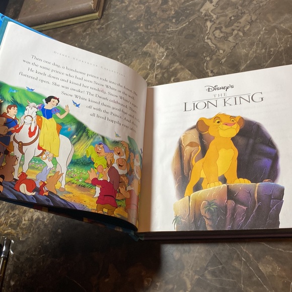New Disney Storybook Collection:A treasury of Tales. 10 fully animated stories. - Picture 7 of 16